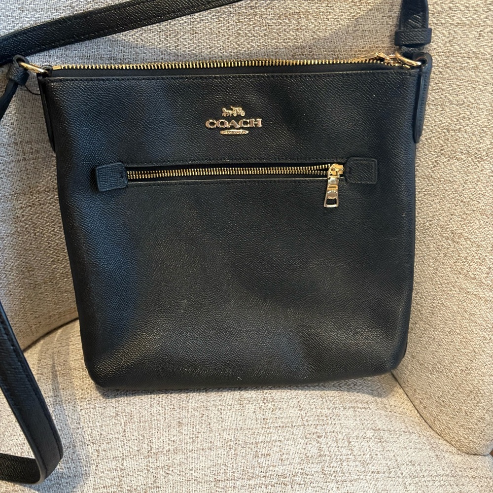 Coach Crossbody - In great gently used condition!
